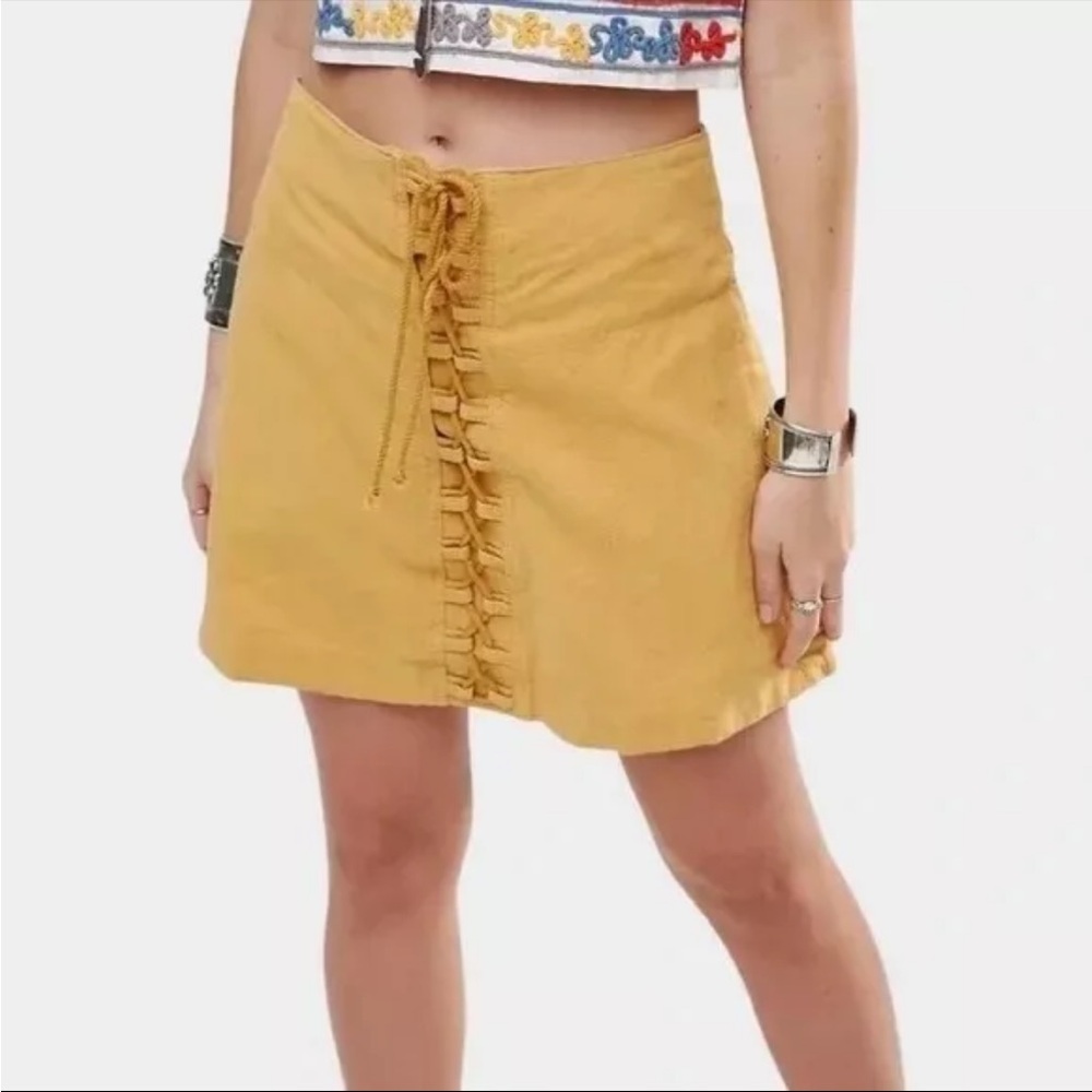 Free People Boho‎ Walk My Way Lace-Up Mini Skirt - Honey Yellow Linen Blend